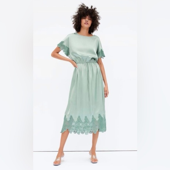 Zara Dresses & Skirts - ZARA Women's Green Satin Tunic Dress Size XS